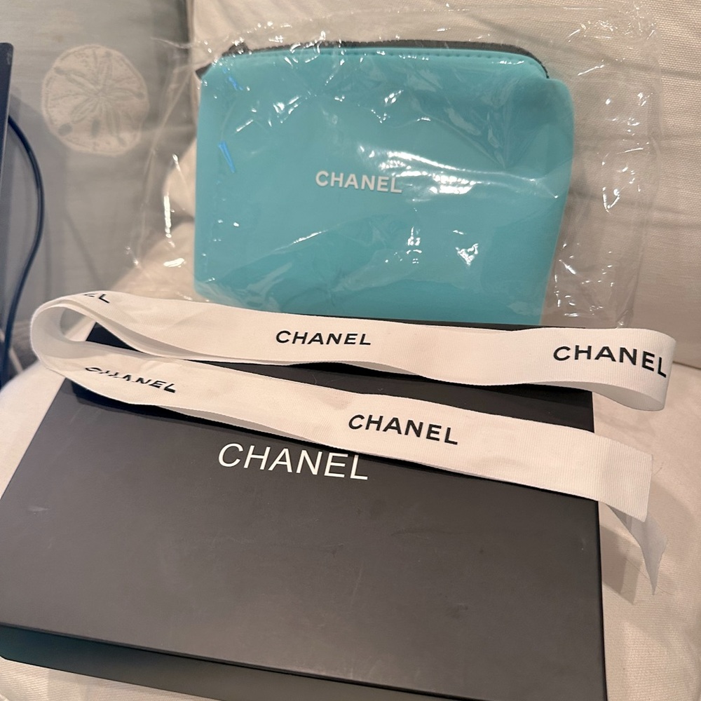 Chanel cosmetic bag pouch